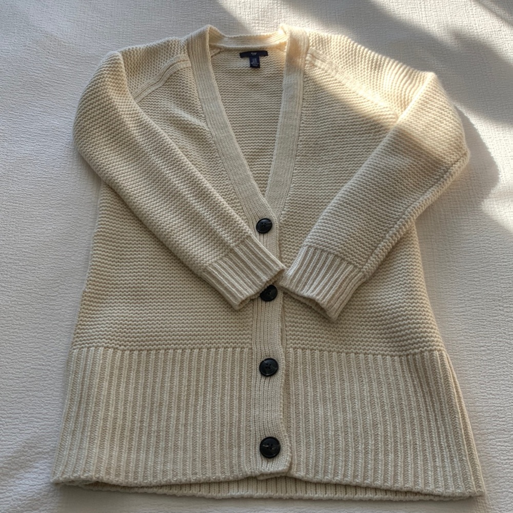 GAP women’s knit cardigan